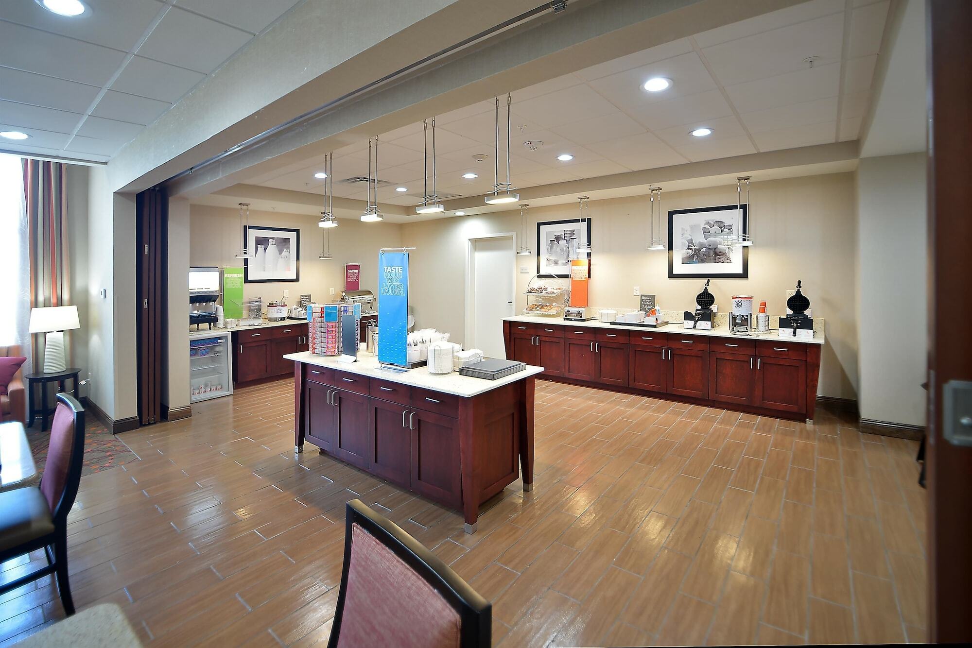 Hampton Inn Opelousas Εξωτερικό φωτογραφία